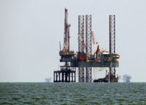 Oil rig in the Gulf of Mexico (source Flickr/NOAA)